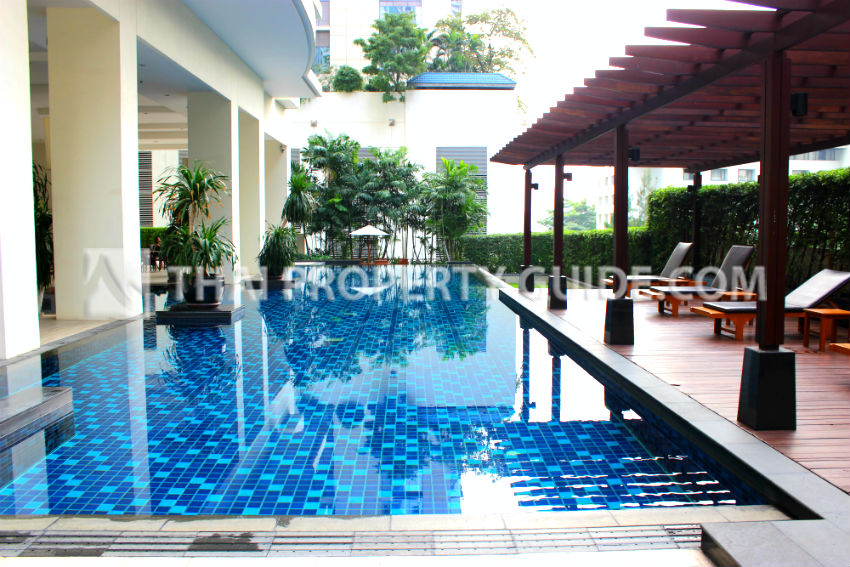 Condominium in Ploenchit 